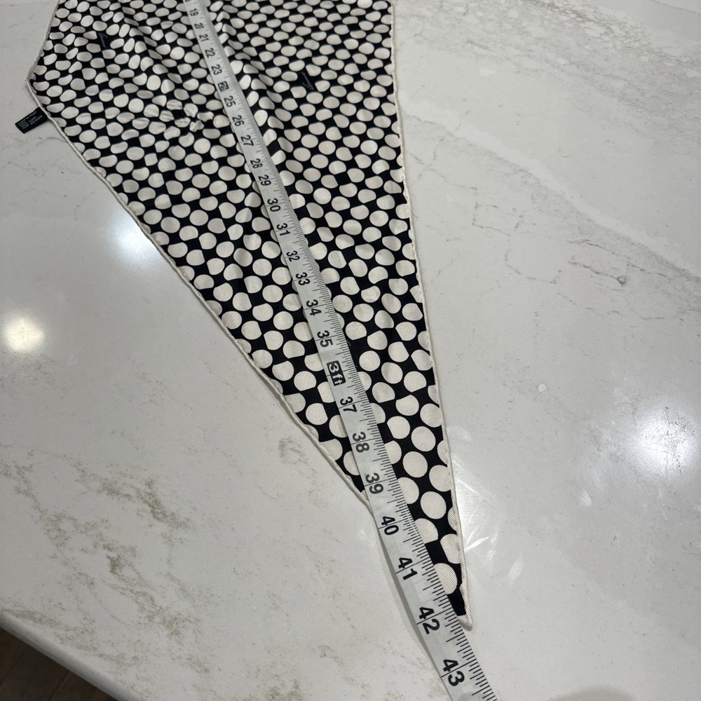Gucci 100% Silk Scarf Classic White Black Polka Dots Italy Diamond Shape - Picture 6 of 7